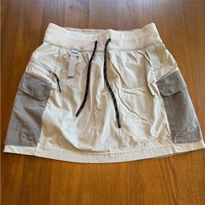 Lululemon Multi pocket cargo high rise hiking skirt